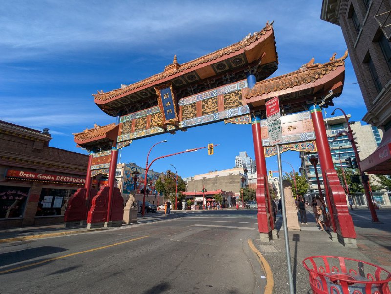 趁着BC Day长周末去了趟BC首府，天气好，景色美，生活慢悠悠，真是非常令人放松！最大的惊喜是Sidney小镇和Langford的一个日式小餐馆